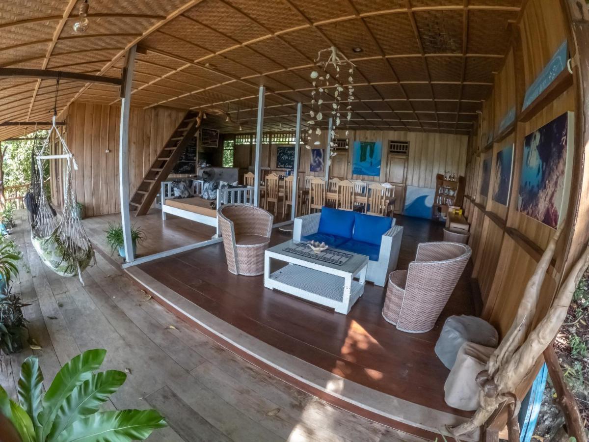 Araya Dive Resort Togean Bomba 外观 照片