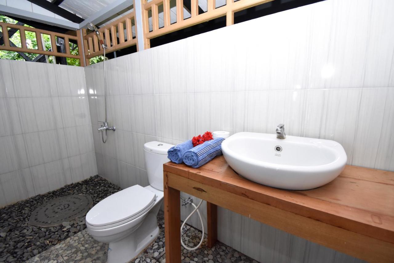 Araya Dive Resort Togean Bomba 外观 照片